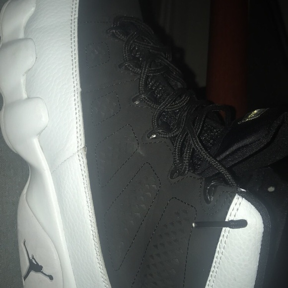 Shoes - Picture 4 of 4